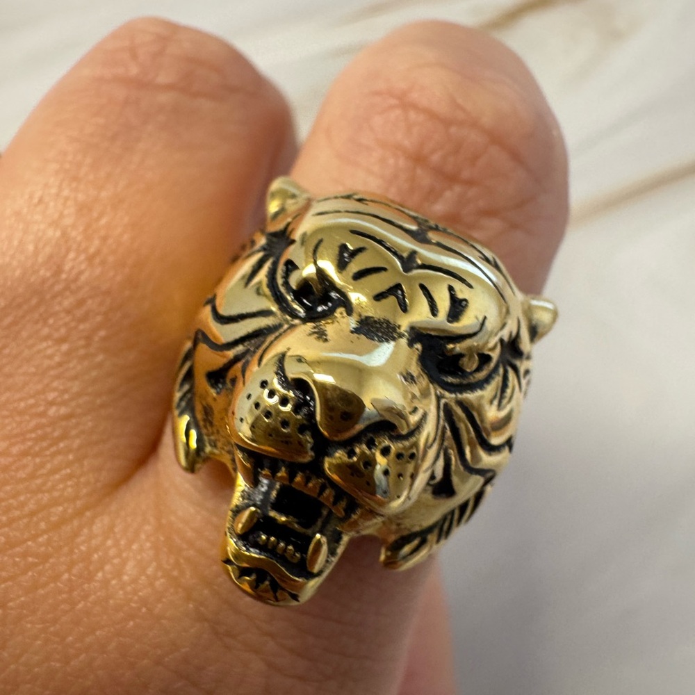 Gold Tiger Head Ring, Detailed Tiger Ring size 9